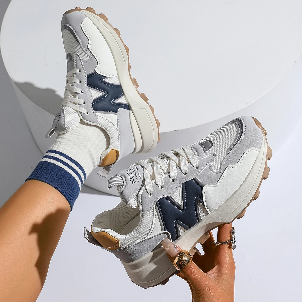Women New Breathable Sneakers High-end Sport Balance Fashion Shoes for Women Office Trend Luxury Sneakers Women Zapatos De Mujer