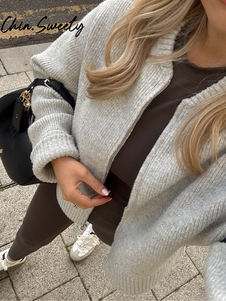 UZSC Women Vintage Knit Cardigan Casual Full Sleeve Zipper O Neck Pleated Solid Lady Sweater 2025 Autumn Fashion Female Knitwear