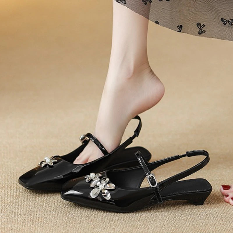 Luxury Rhinestone Flower Design Low Heel Pumps Women Fashion Back Strap Buckle Designer Shoes Comfortable Shallow Dress Shoes